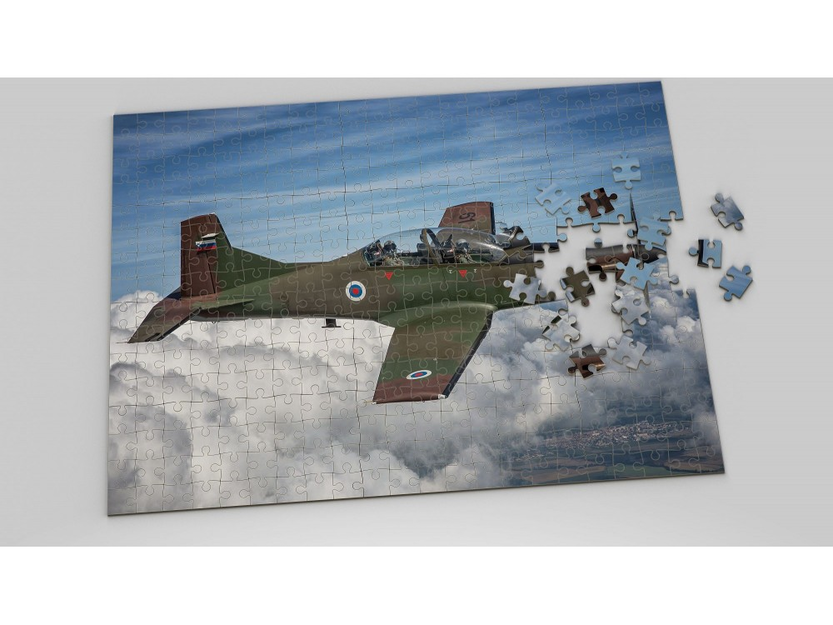 Foto Puzzle Lotnicze Pilatus PC-9