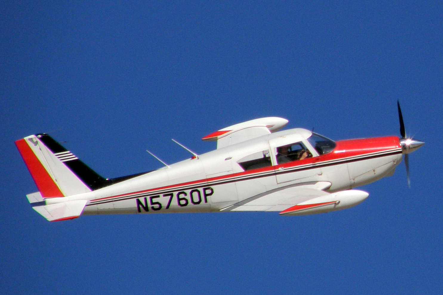 Piper Pa-24 Comanche 400