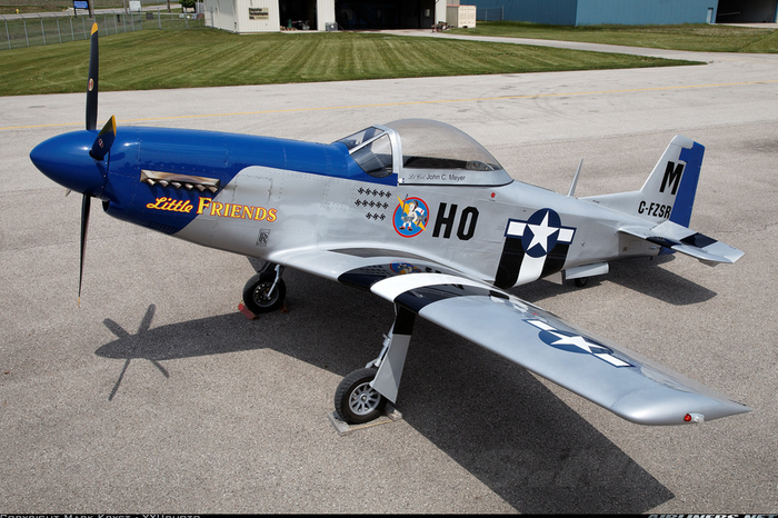 TITAN T-51 MUSTANG