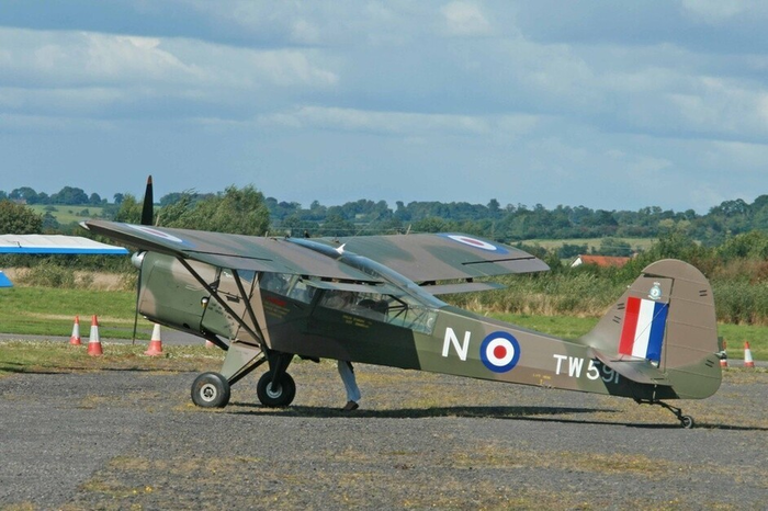 AUSTER 6A TUGMASTER