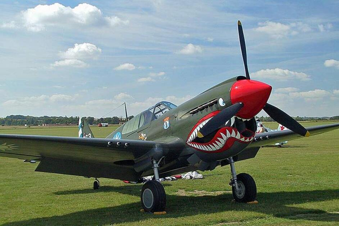 CURTISS P-40E And P-40N KITTYHAWK