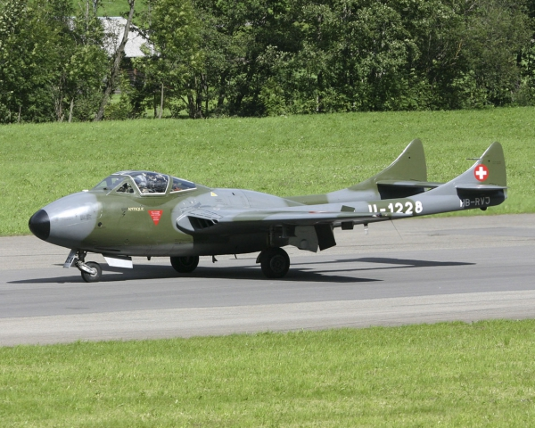 DE HAVILLAND DH.115 VAMPIRE (TRAINERS)