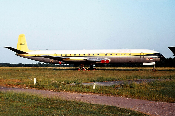 DE HAVILLAND DH.106 COMET