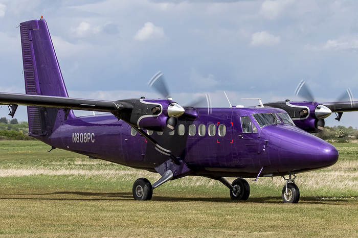 DE HAVILLAND DHC-6-100 And 200 TWIN OTTER