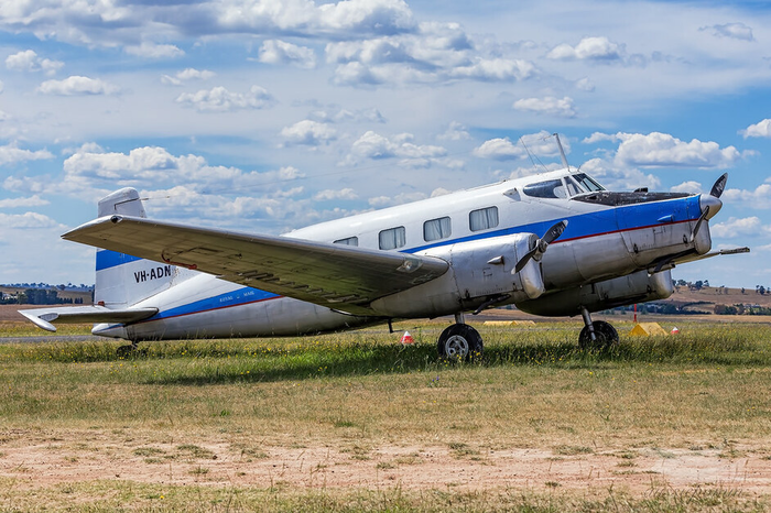 DE HAVILLAND DHA-3 DROVER MK 1