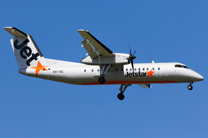 DE HAVILLAND CANADA DHC-8-300