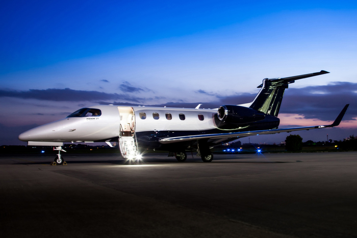 EMBRAER PHENOM 300