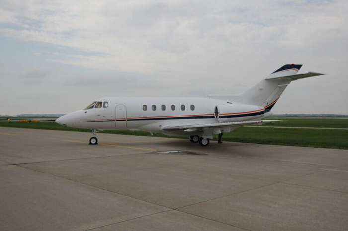 HAWKER 800 SERIES