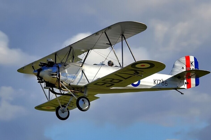 HAWKER TOMTIT