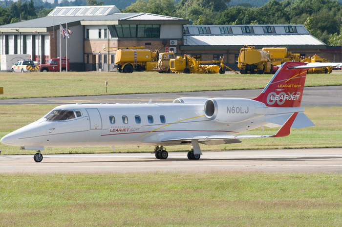 LEARJET 60