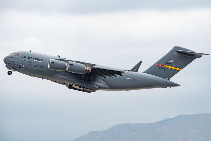 McDONNELL DOUGLAS C-17 GLOBEMASTER III